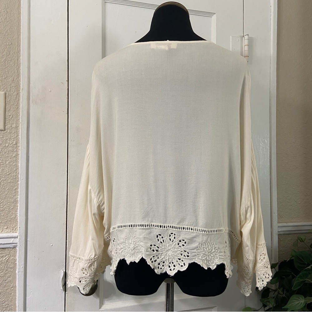Sundance Eyelet One Button Closure 3/4 Wide Sleeve Cardigan - Picture 5 of 14